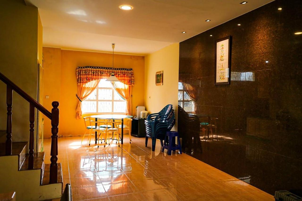 Villa Bukit Indah Brastagi / Berastagi Εξωτερικό φωτογραφία